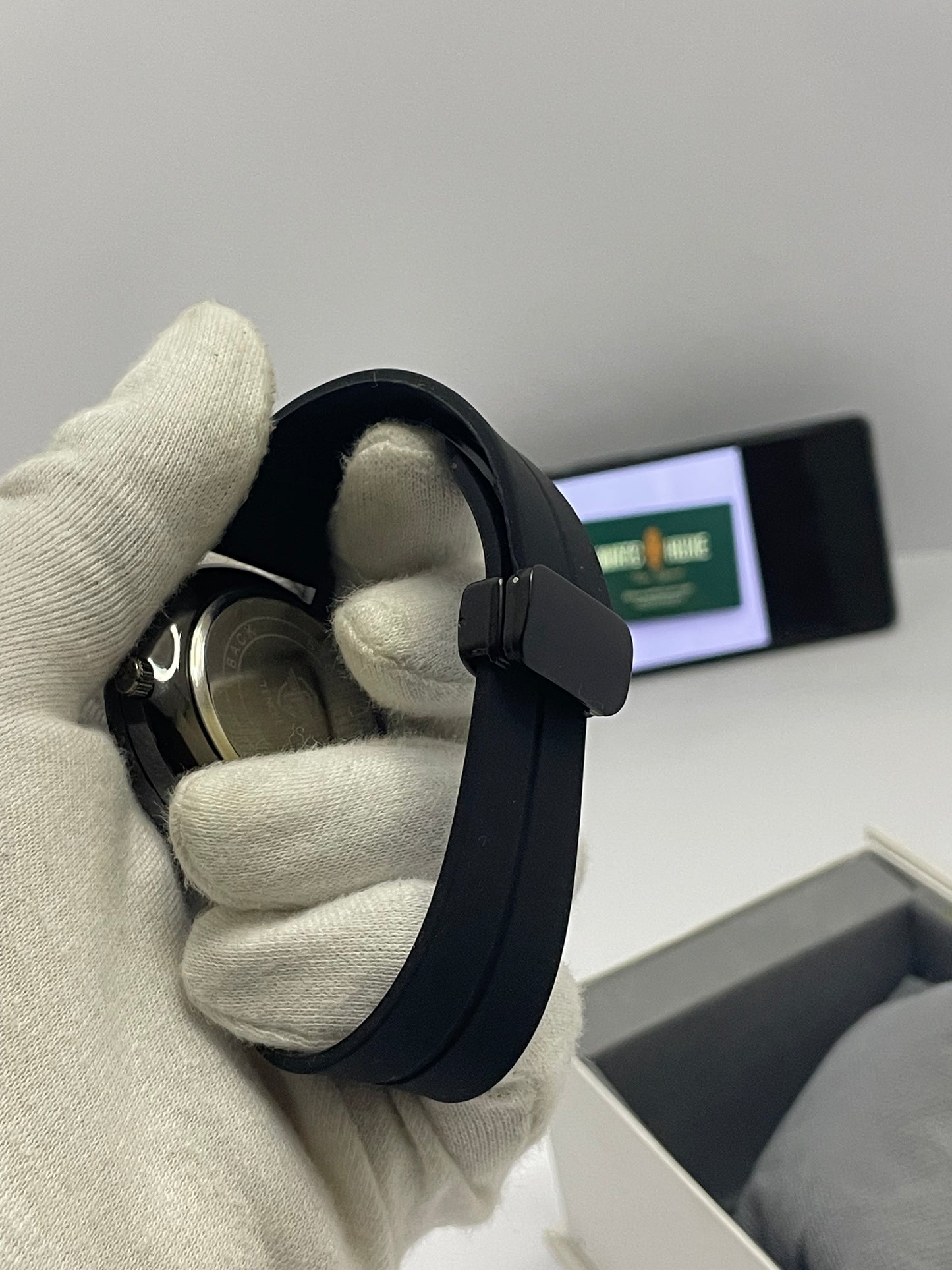 Rim Rotating Silicon Strap